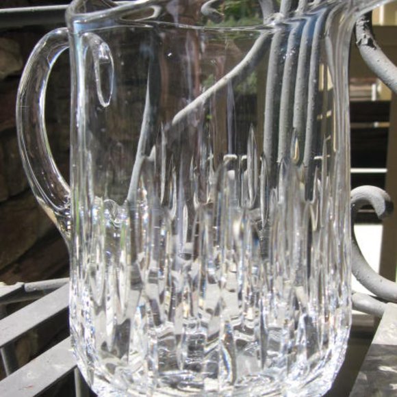CLEAR Pitcher - Water - Large Capacity - Picture 8 of 8